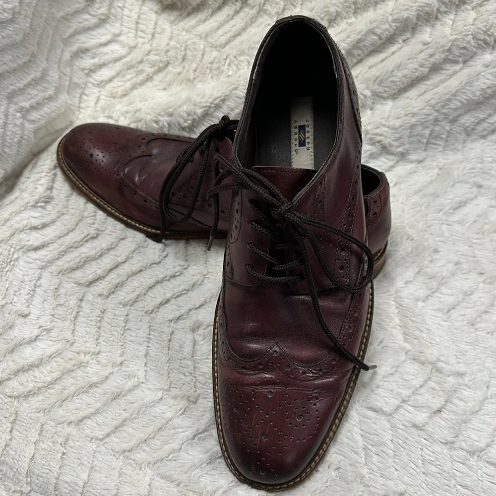 Joseph Abboud Burgundy Leather Wingtip  Lace Up Men's Oxfords, size 10